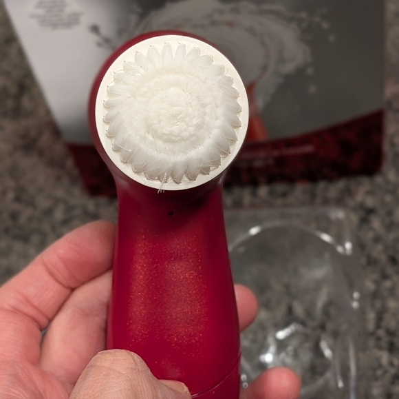 Olay Regenerist Advanced Anti Aging Facial Cleansing Brush NEW open box 2 brush - Picture 6 of 7